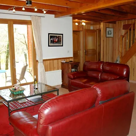Maison De 2 Avec Vue Sur Le Lac Piscine Partagee Et Jardin Amenage A Auzac Holiday home